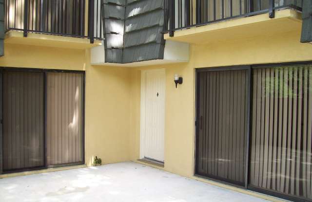 SANDALWOOD Gallery 4