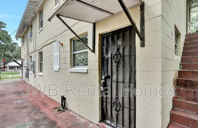 1530 21st St W photos photos