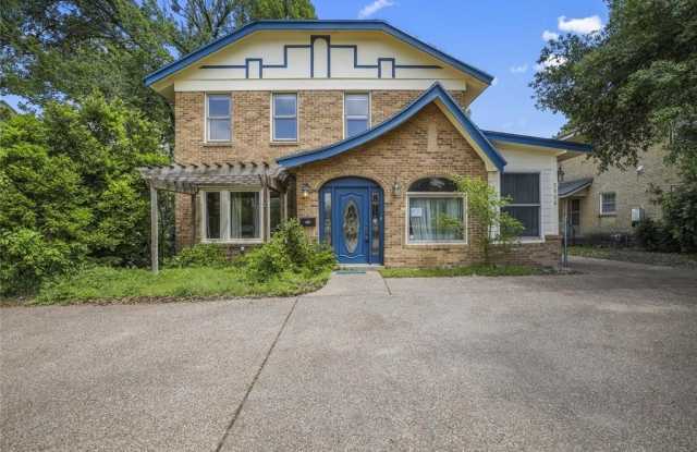 2625 S University Drive - 2625 South University Drive, Fort Worth, TX 76109