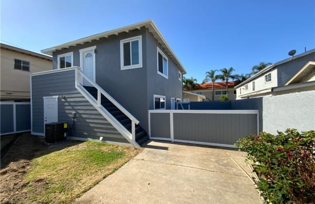 1305 E Palmyra Avenue - 1305 East Palmyra Avenue, Orange, CA 92866