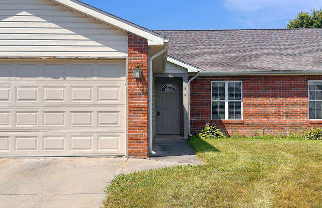 Spacious 3-Bedroom, 2-Bath with 2-Car Attached Garage! Gallery 1