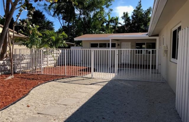 2006 NE 19th St - 2006 NE 19th St, Fort Lauderdale, FL 33305