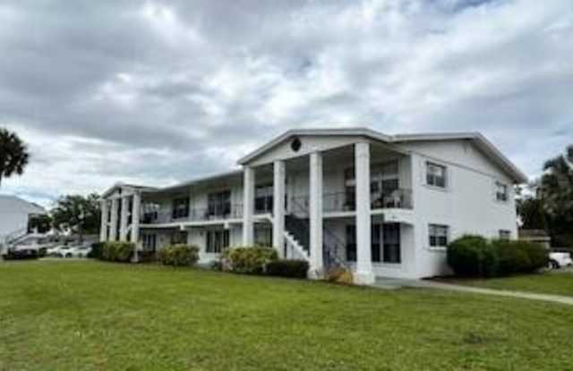 3765 S Hopkins Avenue photos photos