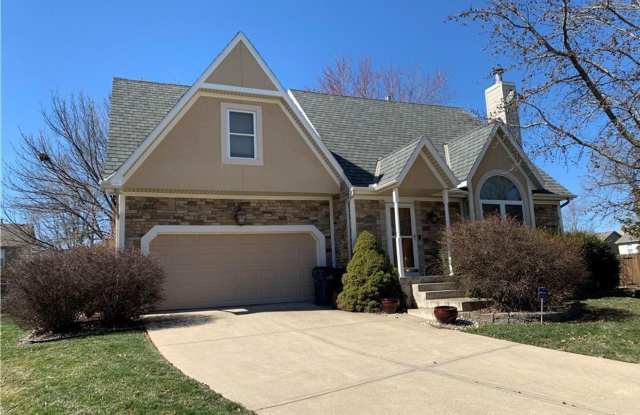 15040 W 145th Ter - 15040 West 145th Terrace, Olathe, KS 66062