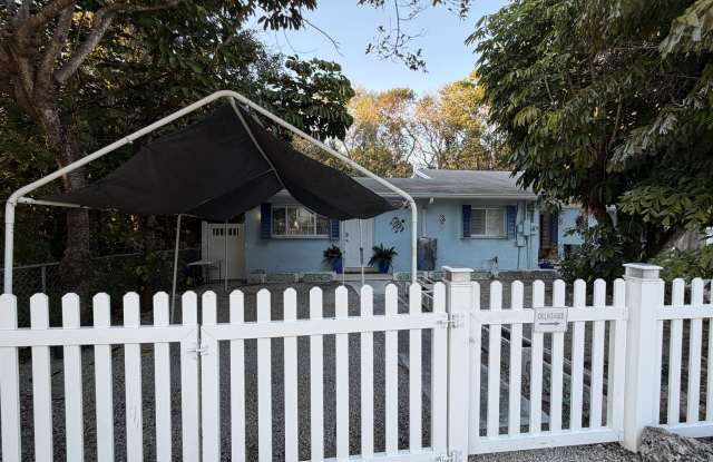 8 N Marlin Avenue photos photos