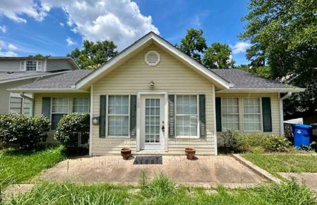720 Delaware St. photos photos