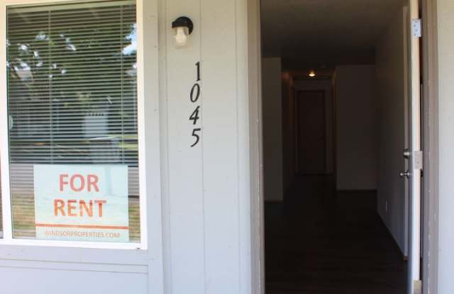 3 Bed 2 Bath Updated Beaverton Ranch Gallery 4