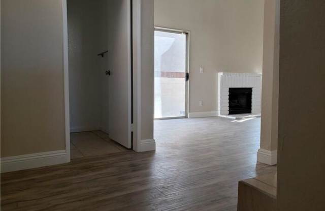 2935 East 60th Place Gallery 3