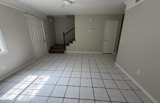 Spacious 2 Bed 1.5 Bath Condo Centered In Austell! Gallery 4