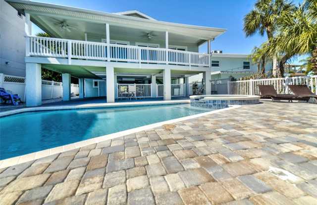 8601 E BAY DRIVE Gallery 3