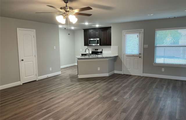 6816 Topaz Drive Gallery 2