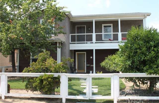 2909 W Clark Avenue photos photos