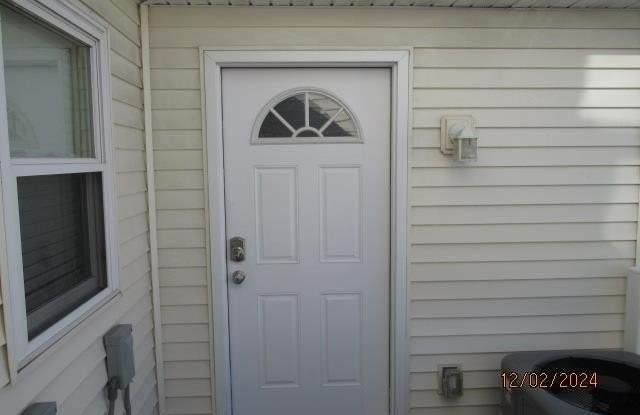 64 N LaClede photos photos