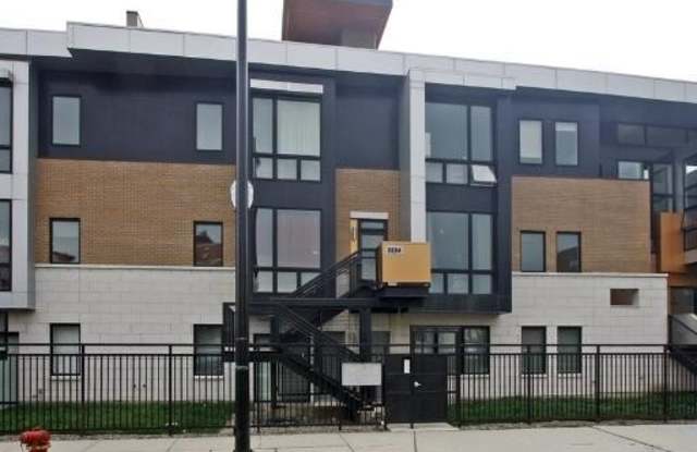 2224 W Madison Street unit: 201 photos photos