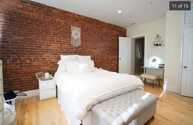 Exquisitely Renovated Brookline 4-bed, 2-bath available for 9/1/26! photos photos Exquisitely Renovated Brookline 4-bed, 2-bath available for 9/1/26! photos photos