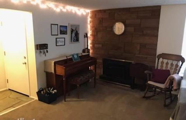 107 N St SE A Gallery 3