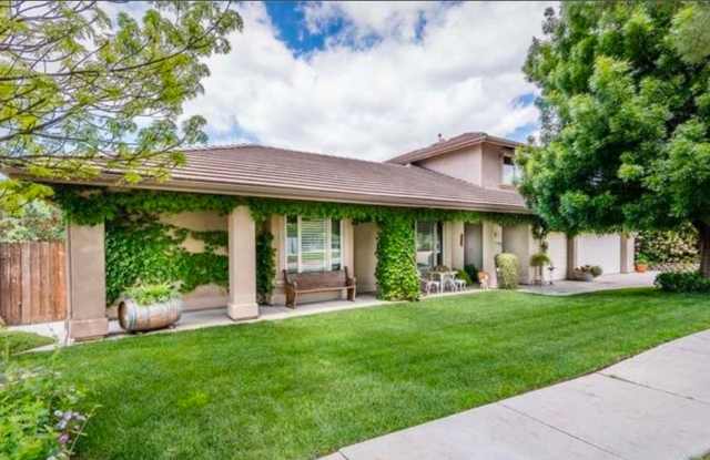 Very large, 4 bedroom 2.5 bath home - 511 Grand Canyon Drive, El Paso de Robles, CA 93446