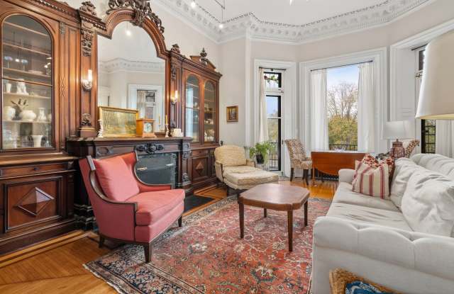 154 Beacon St photos photos