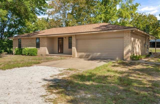 2711 Tin Top Road - 2711 Tin Top Road, Parker County, TX 76087