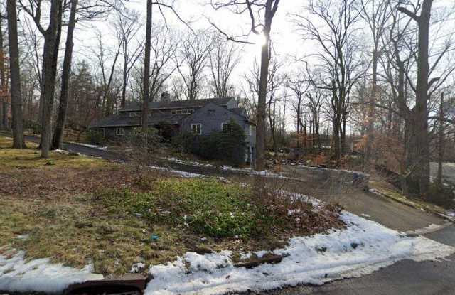 490 Lydecker St photos photos