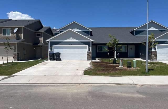 3 BEDROOM 2 AND A HALF BATH NEWER CONSTRUCTION TWINHOME IN HARMONY VALLEY photos photos