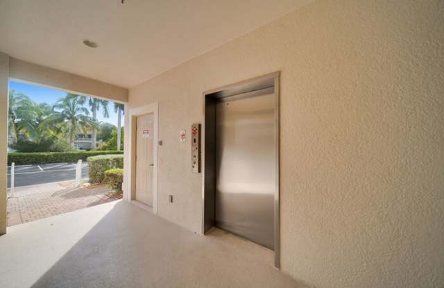 14981 Reflection Key Circle Gallery 3