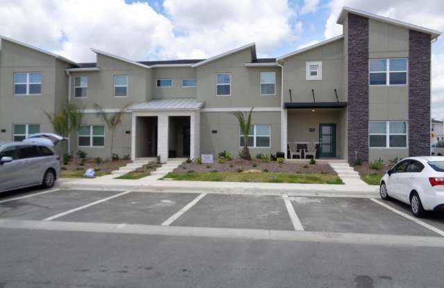 956 LEADER STREET photos photos