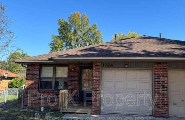 3724 Farm Road 165 - 3724 North Farm Road 165, Greene County, MO 65803