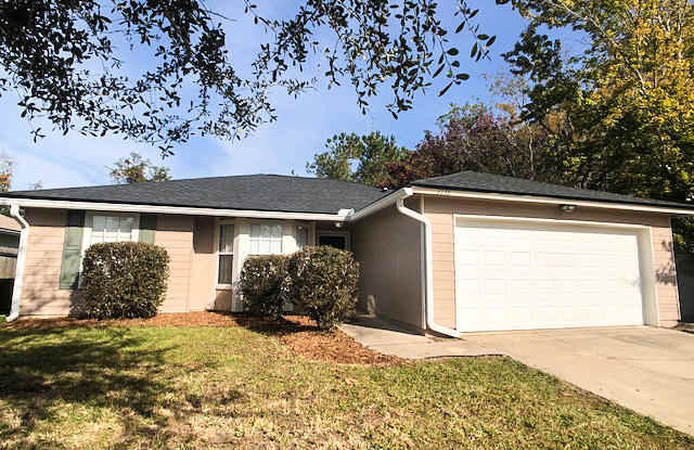 3236 DOWITCHER LN - 3236 Dowitcher Lane, Lakeside, FL 32065