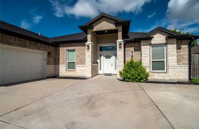 410 Hazeltine Drive photos photos
