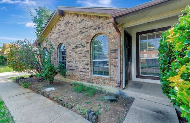 2922 Timothy Lane Gallery 2