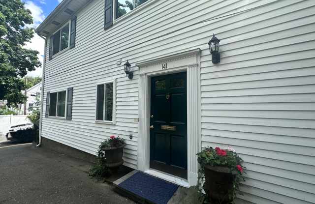 141 Davis Avenue - 141 Davis Avenue, Greenwich, CT 06830