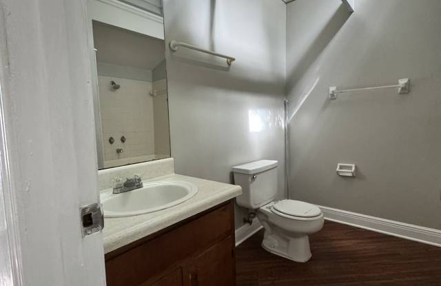 1211 Stone Greene Ct Gallery 2