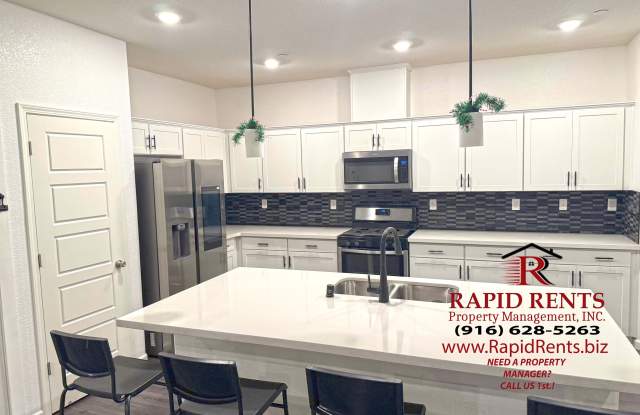 1940 Shady Forest Way Gallery 2
