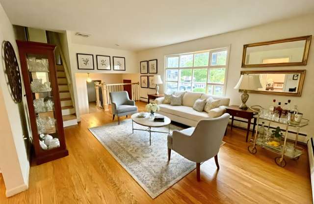 3 Bedroom 1.5 Bathroom in Harrisburg -Central Dauphin SD! Gallery 4