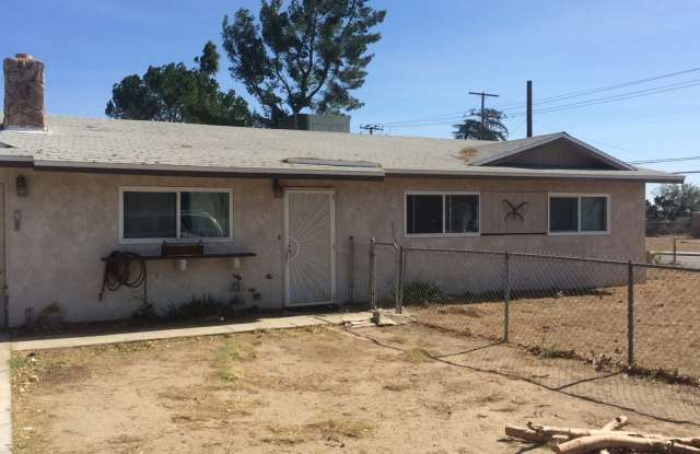 Charming 3-Bedroom, 2-Bathroom Home with Fireplace in San Bernardino, California photos photos