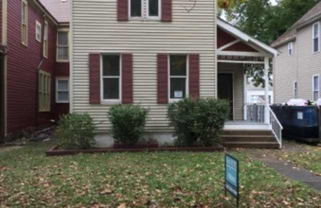 $1350.00 3 Bedroom 2 Bathroom photos photos