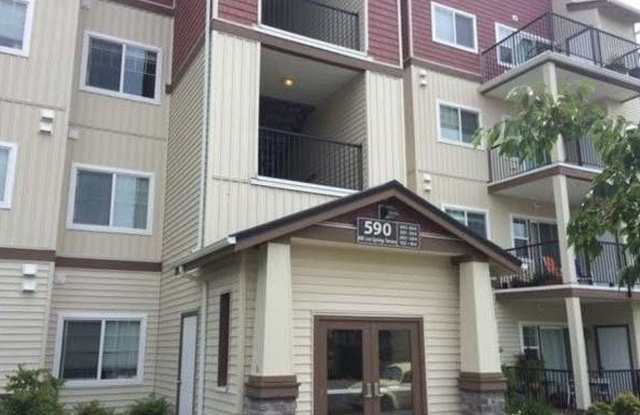 Perfect For Nursing Student - Beautiful Condo w/ Garage. Close To St. Vincents Hospital Gallery 4