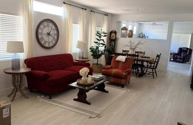 10529 Cazaba Court Gallery 4