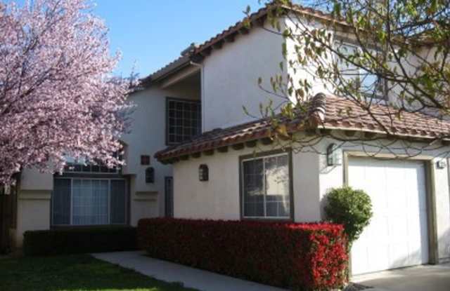 Spacious Newly Renovated 4 Bedroom Home in Tracy – $3,200/Month Available Soon! photos photos