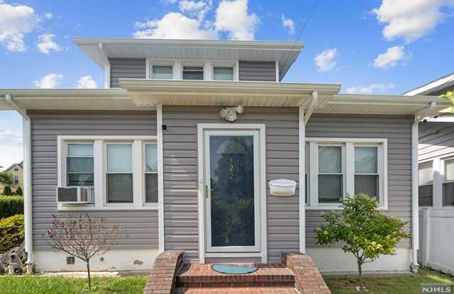 122 Vreeland Avenue - 122 Vreeland Avenue, Clifton, NJ 07011