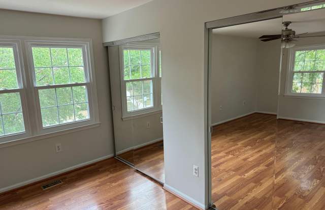 2712 CARTER FARM COURT Gallery 3