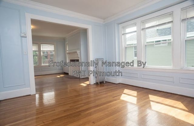 8 Netherlands Rd - 8 Netherlands Rd, Brookline, MA 02446