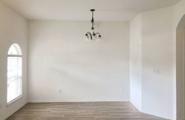 816 Magnolia Blossom Court Gallery 4