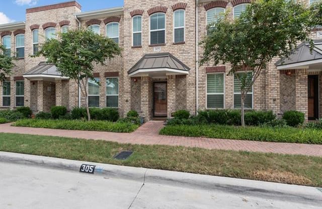305 Lily Lane - 305 Lily Ln, Lewisville, TX 75057