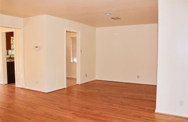 3851 Merrick Street Gallery 4