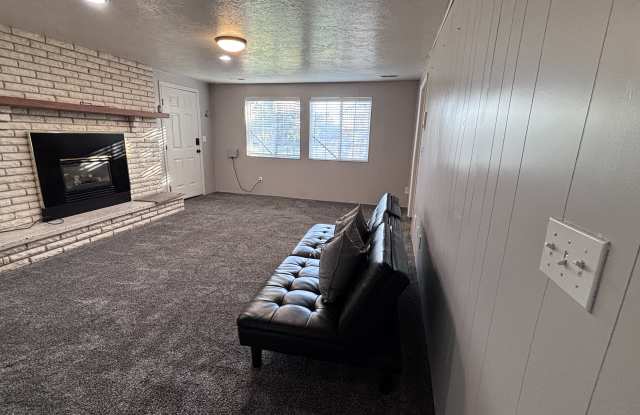 1238 Newport Lane photos photos