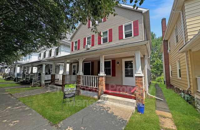 1018 Baldwin St photos photos