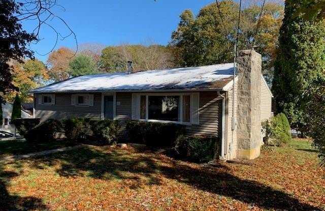 40 Pollys Lane photos photos