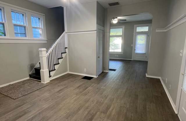 3 Bedroom Single Family Home Near Columbian Park photos photos